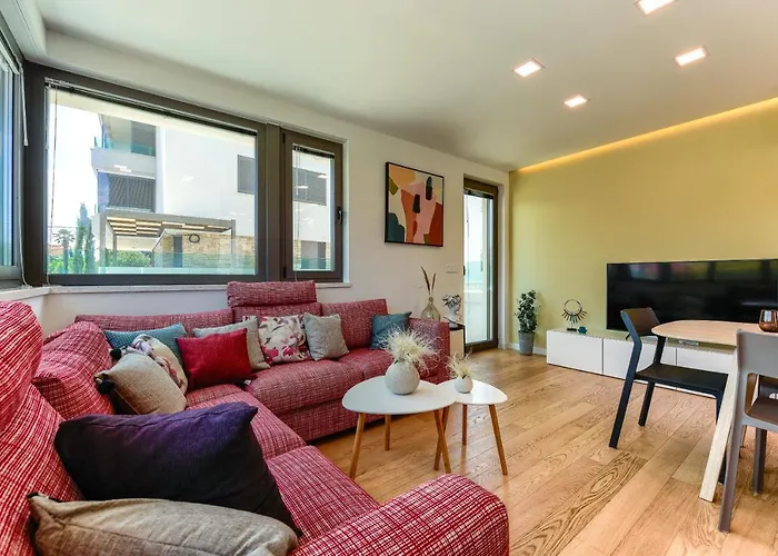 Lunula דירה זאדאר